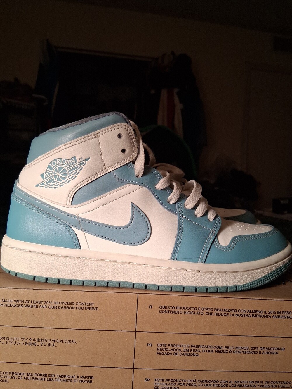 Women Air Jordan Mid SE Aqua